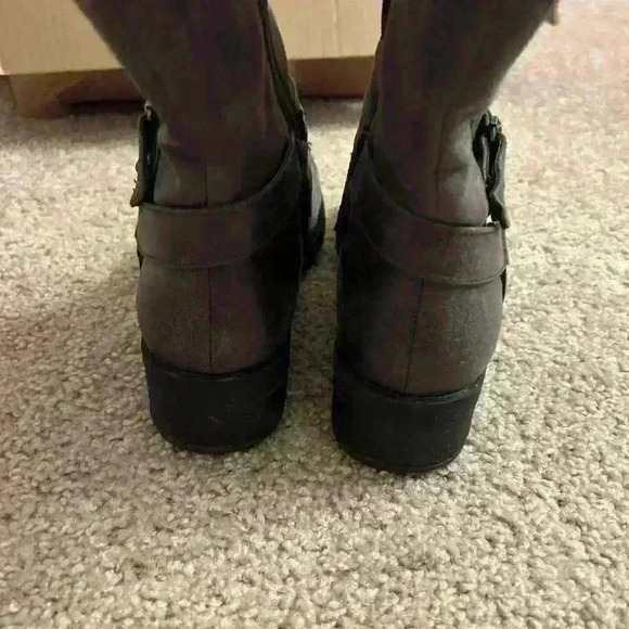 Bare traps Harly boots size 6.5 M - Picture 3 of 6